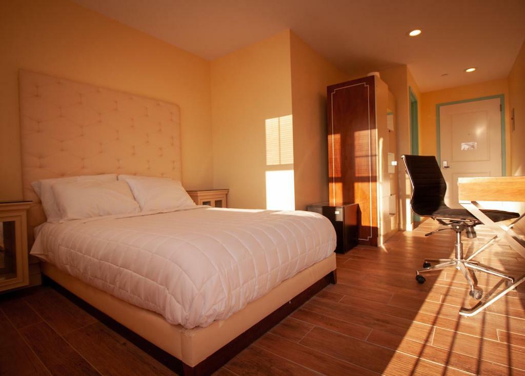 Cherry Grove Grove Hotel מראה חיצוני תמונה